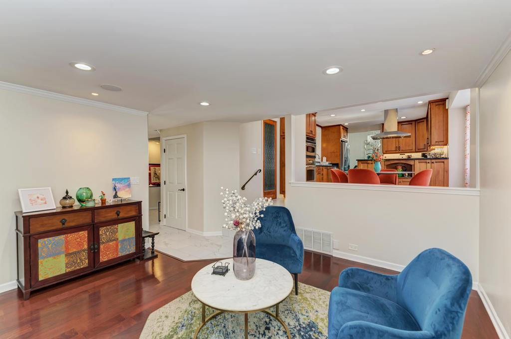 1030 West Kendall Terrace Addison, IL 60101 - Photo 22 of 56