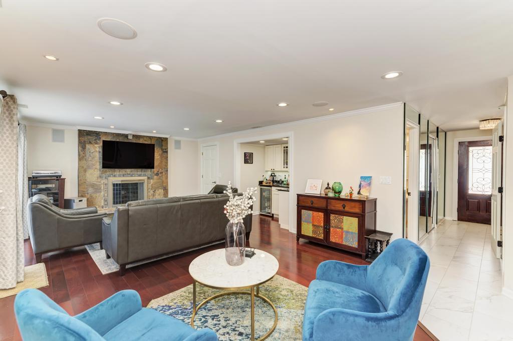 1030 West Kendall Terrace Addison, IL 60101 - Photo 24 of 56