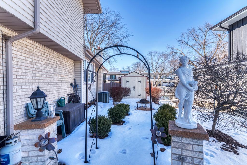 1030 West Kendall Terrace Addison, IL 60101 - Photo 51 of 56