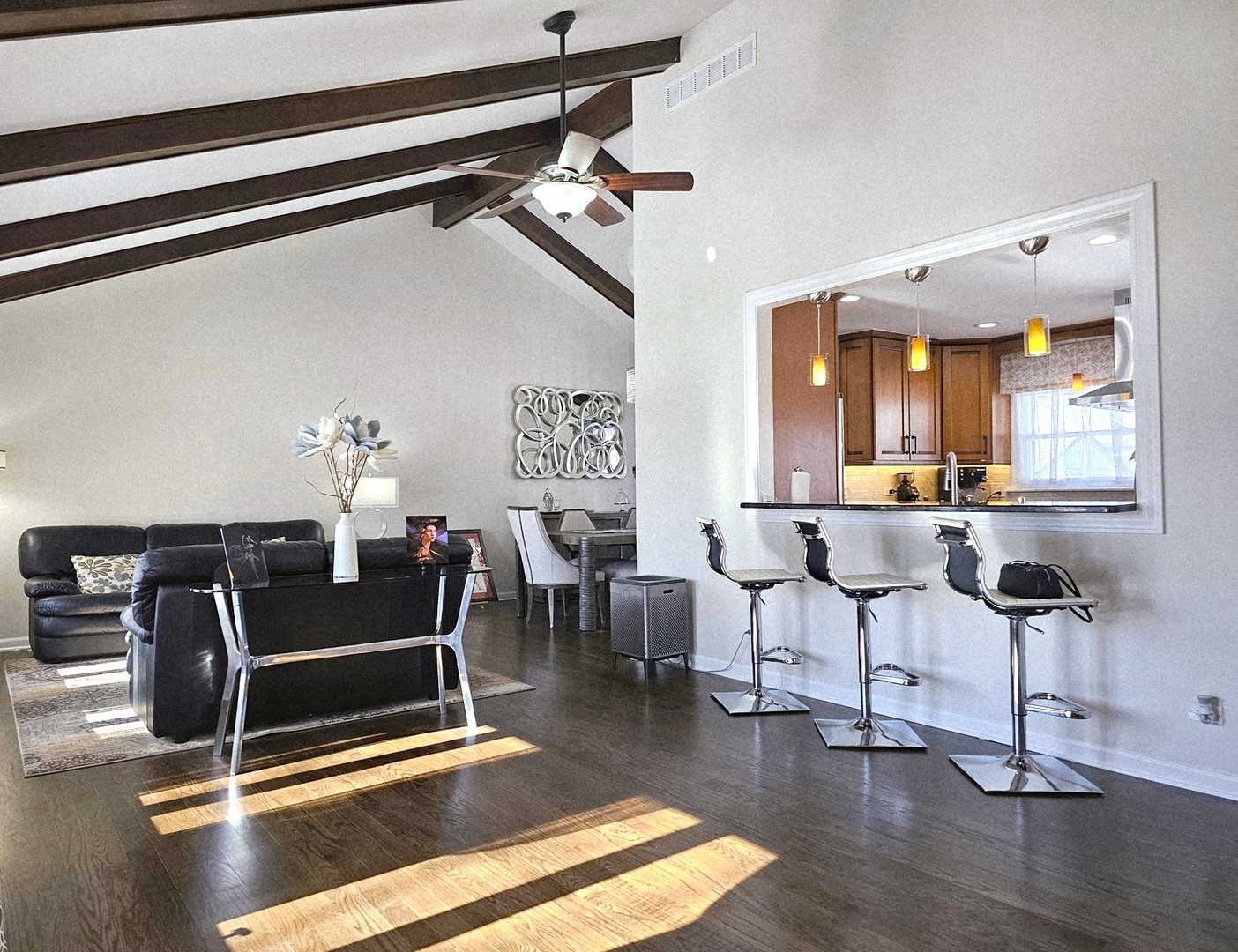 1030 West Kendall Terrace Addison, IL 60101 - Photo 6 of 56