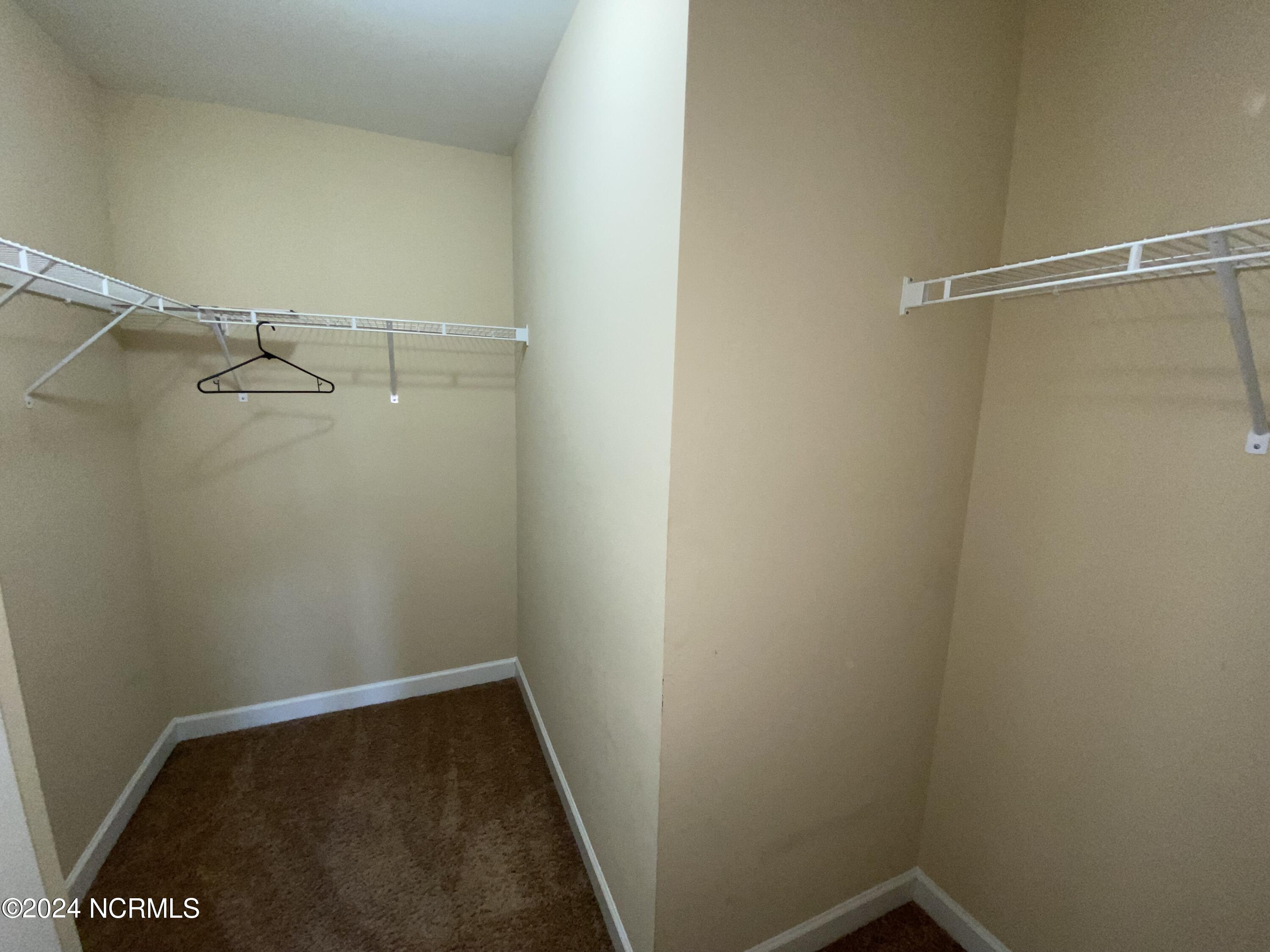 305 Crawford Street Holly Ridge, NC 28445 - Photo 10 of 15 2024-09-02 12.01.33
