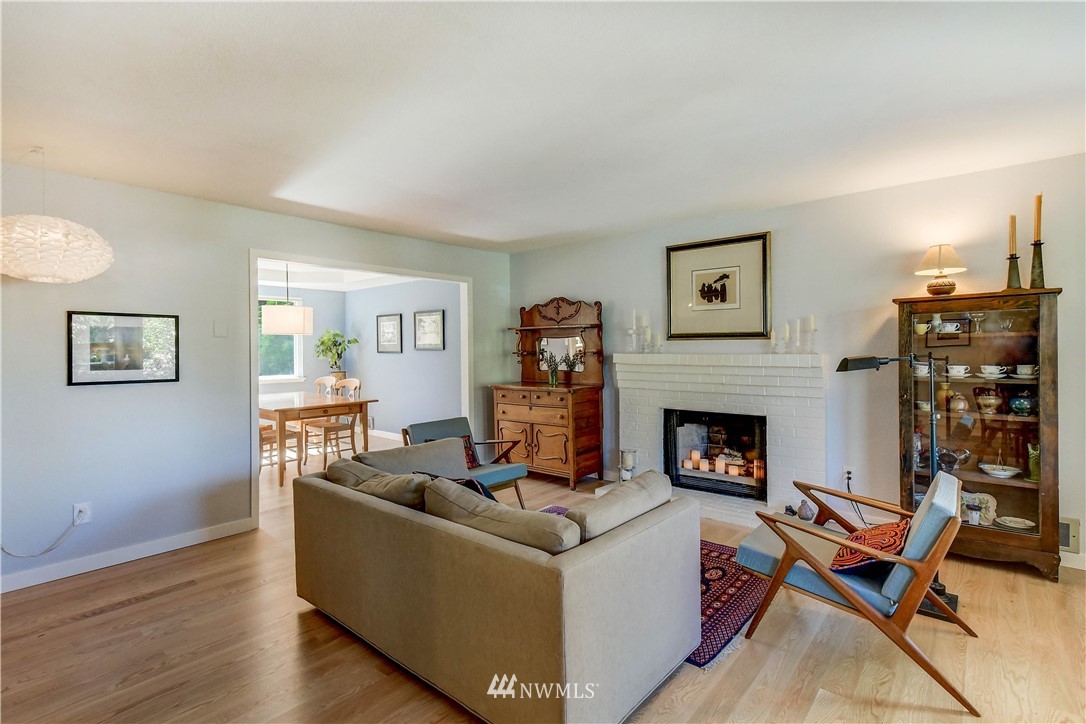 2012 237th Street Southeast Bothell, WA 98021 - Photo 3 of 21