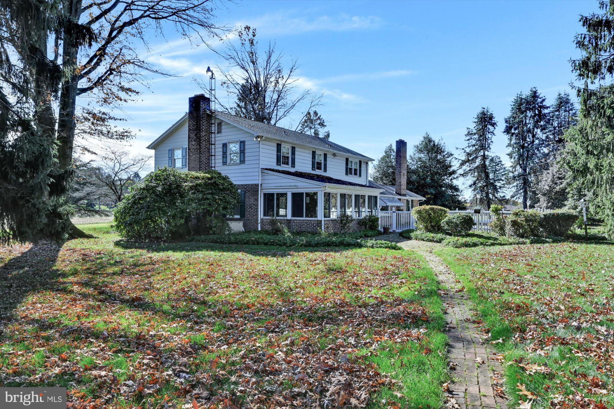 899 Locust Grove Road York, PA 17402 - Photo 3 of 37 Gallery Image 3