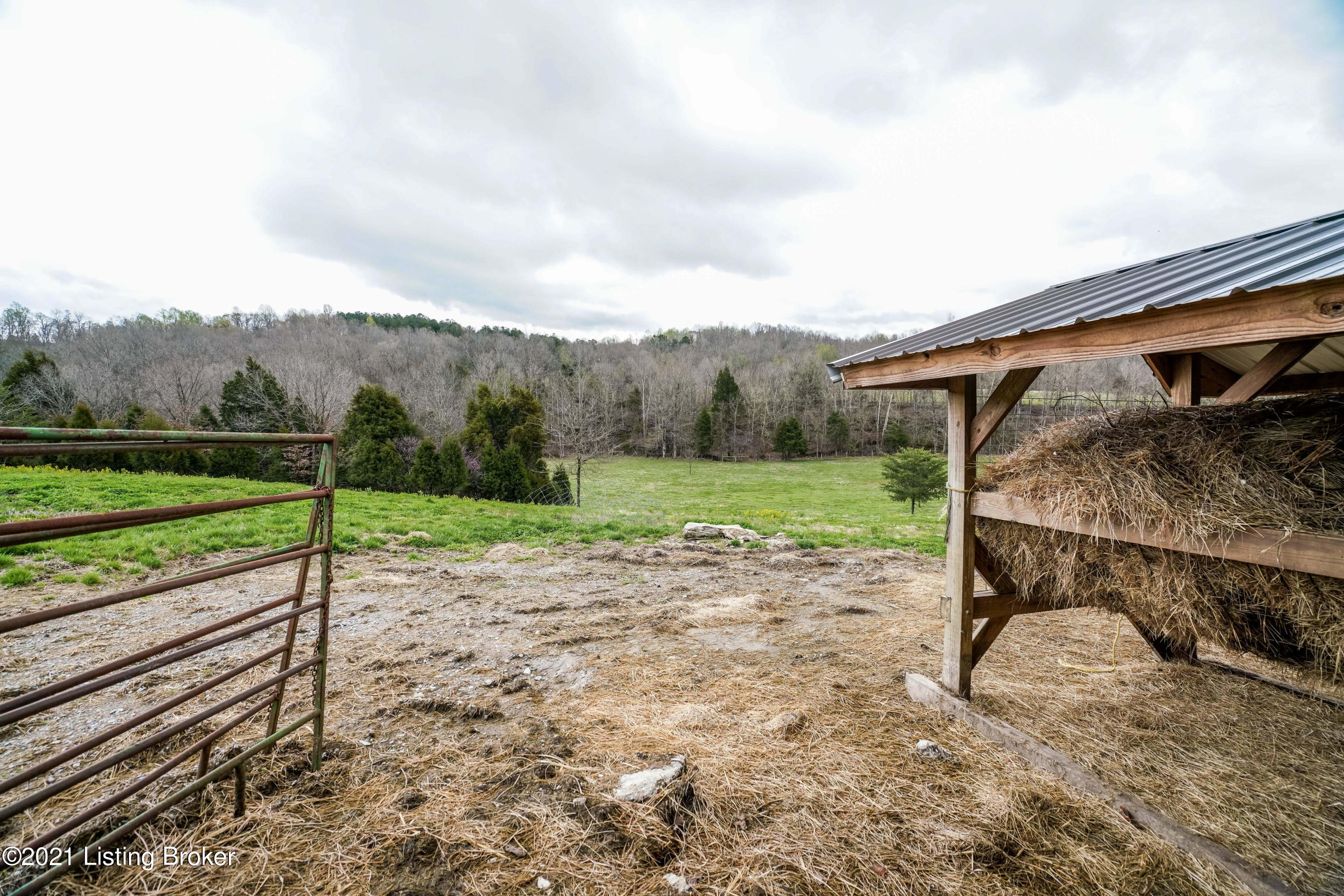 1015 Charlie Huffman Road Clarkson, KY 42726 - Photo 30 of 39 033-1015-33