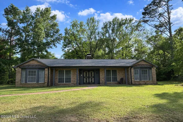 $259,900 | 922 Belle Air Circle, Yazoo City, MS 39194