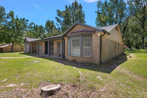 $249,900 | 922 Belle Air Circle, Yazoo City, MS 39194