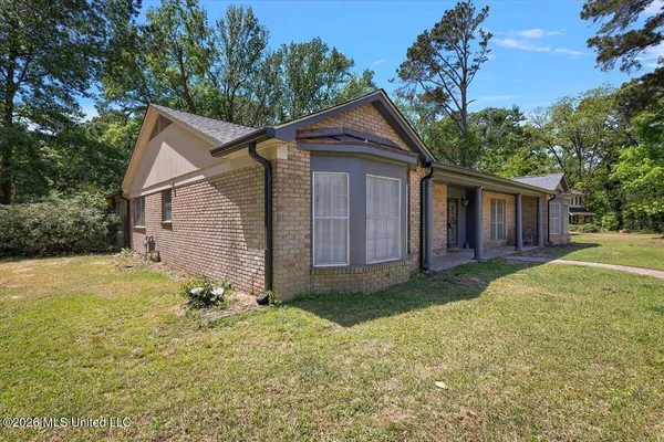 $249,900 | 922 Belle Air Circle, Yazoo City, MS 39194