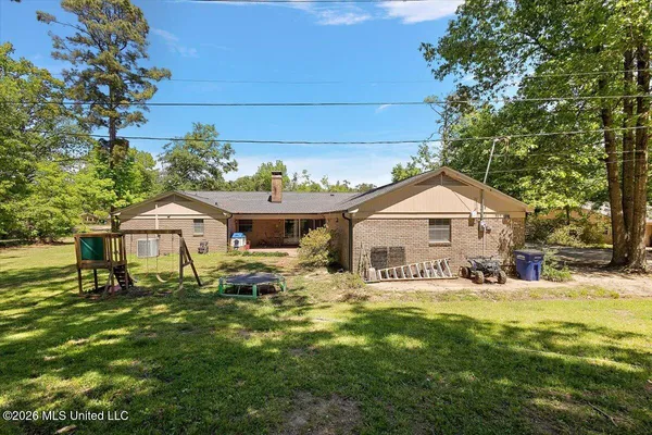 $249,900 | 922 Belle Air Circle, Yazoo City, MS 39194