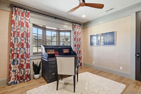 a view of a livingroom with furniture