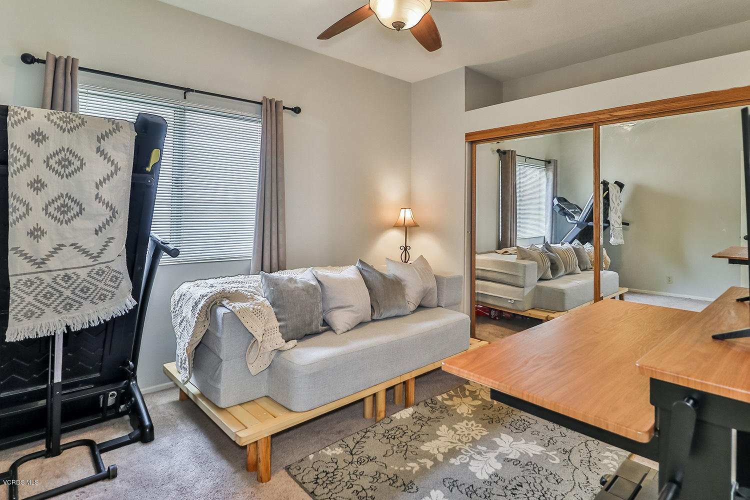 29009 Gumtree Place Saugus, CA 91390 - Photo 13 of 66 eBedroom1-1