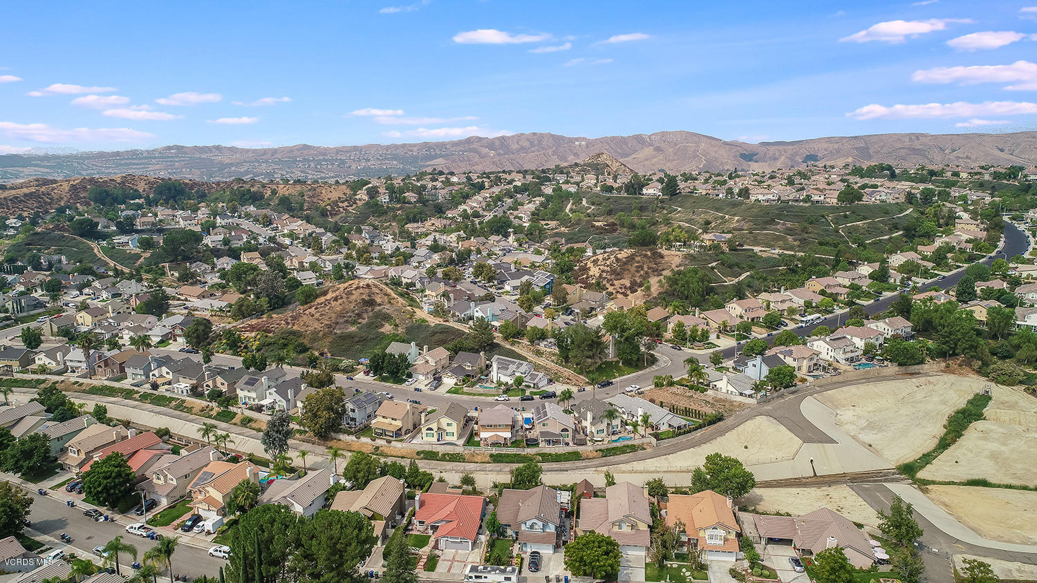 29009 Gumtree Place Saugus, CA 91390 - Photo 64 of 66 an aerial view of residential houses with outdoor space and trees