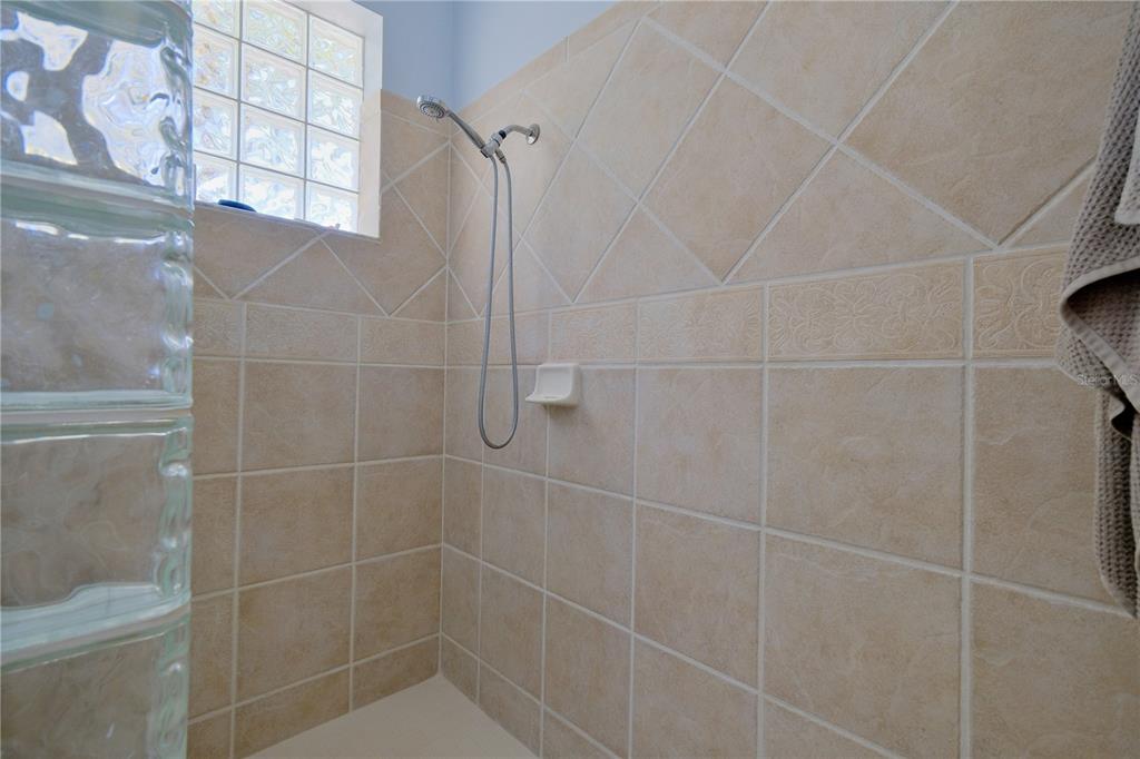 695 Rivendell Boulevard Osprey, FL 34229 - Photo 36 of 53 Gallery Image 36