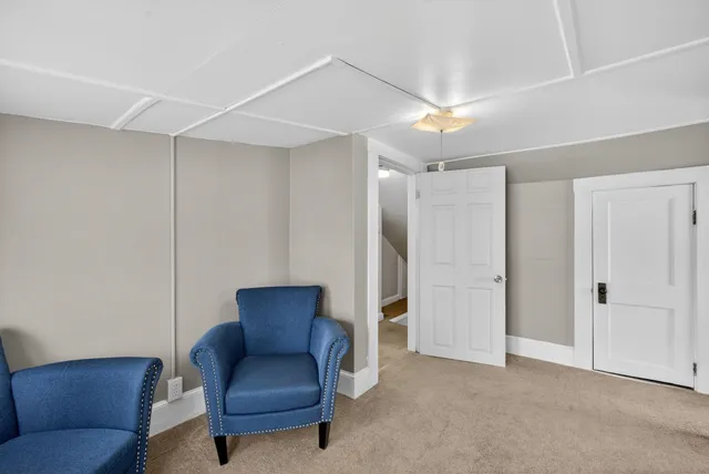 $389,900 | 55 South Hall Street, Manchester, NH 03103