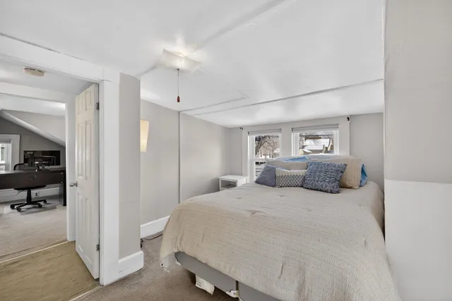 $389,900 | 55 South Hall Street, Manchester, NH 03103