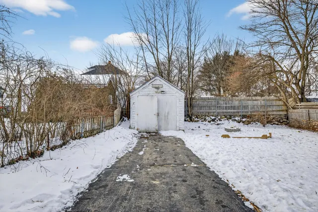 $389,900 | 55 South Hall Street, Manchester, NH 03103