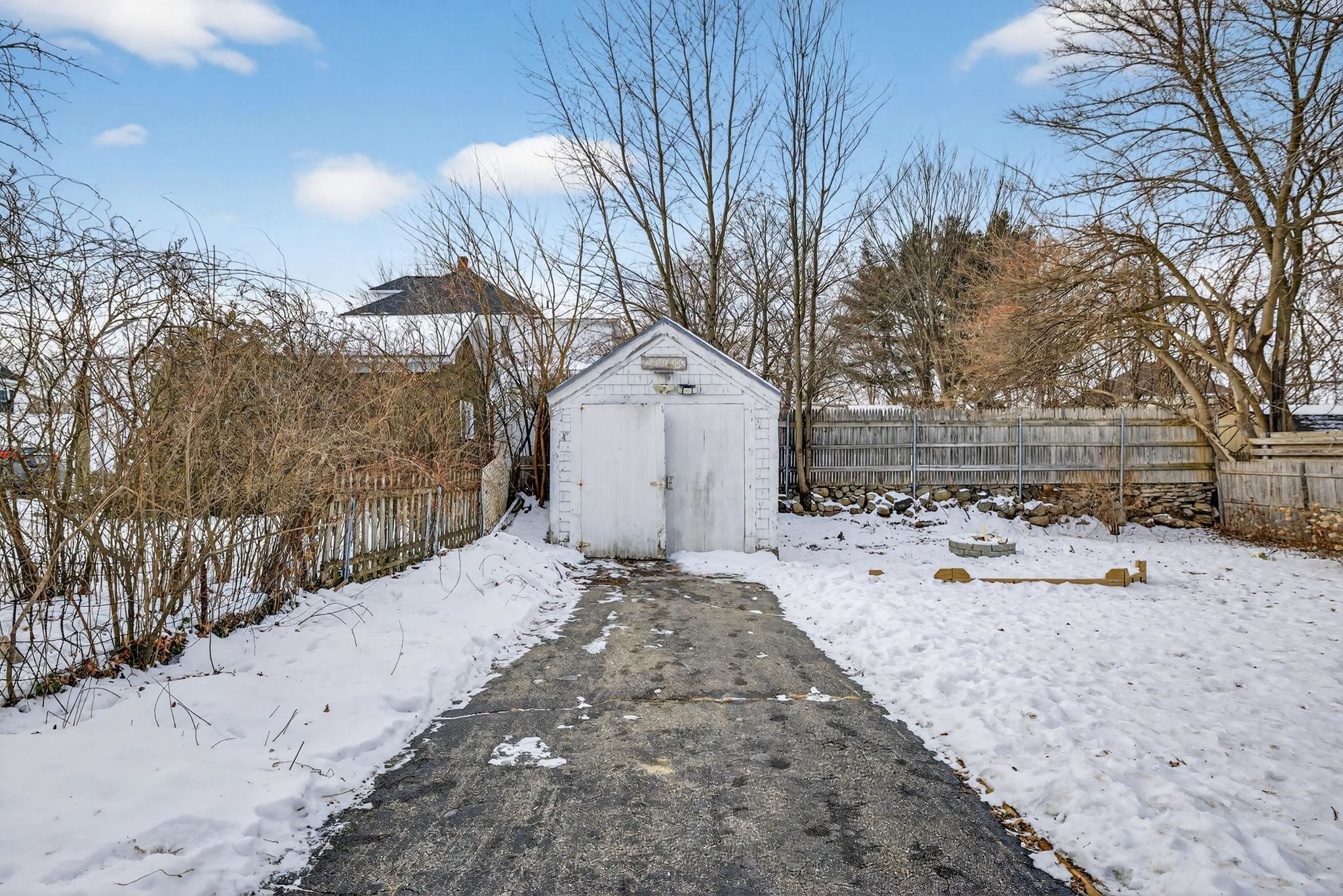 55 South Hall Street Manchester, NH 03103 - Photo 9 of 48