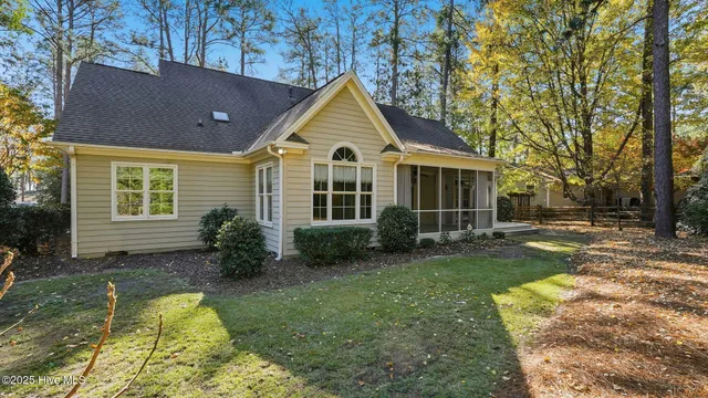 $699,000 | 380 Grove Road, Southern Pines, NC 28387