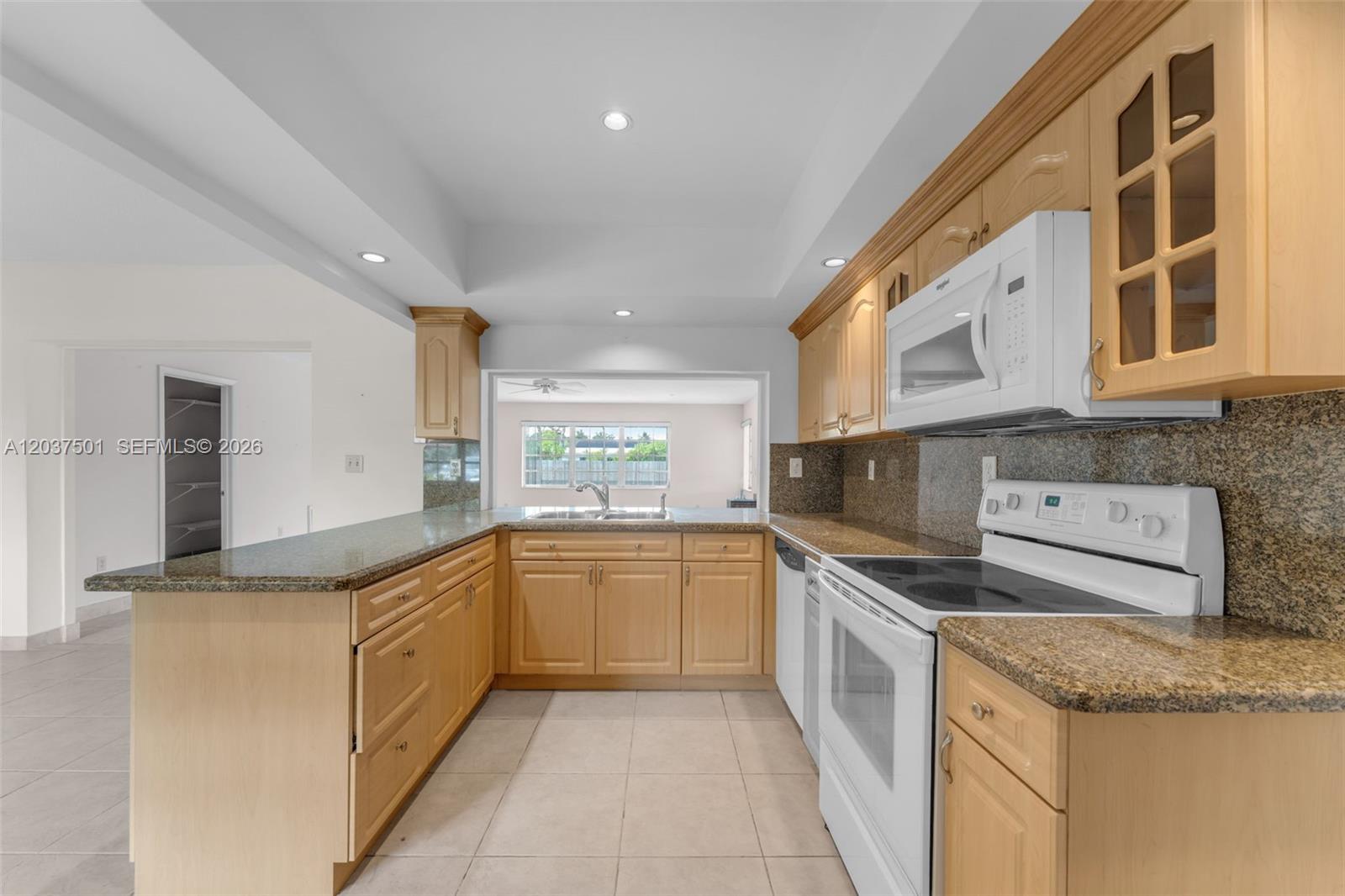 10842 Southwest 33rd Street Miami, FL 33165 - Photo 8 of 44