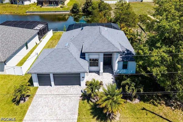$3,300 | 635 Northeast 7th Terrace, Cape Coral, FL 33909