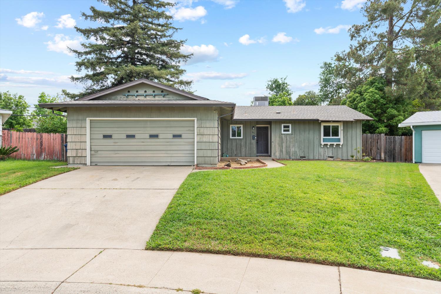 2611 Del Rey Court Rancho Cordova, CA 95670 - Photo 2 of 19