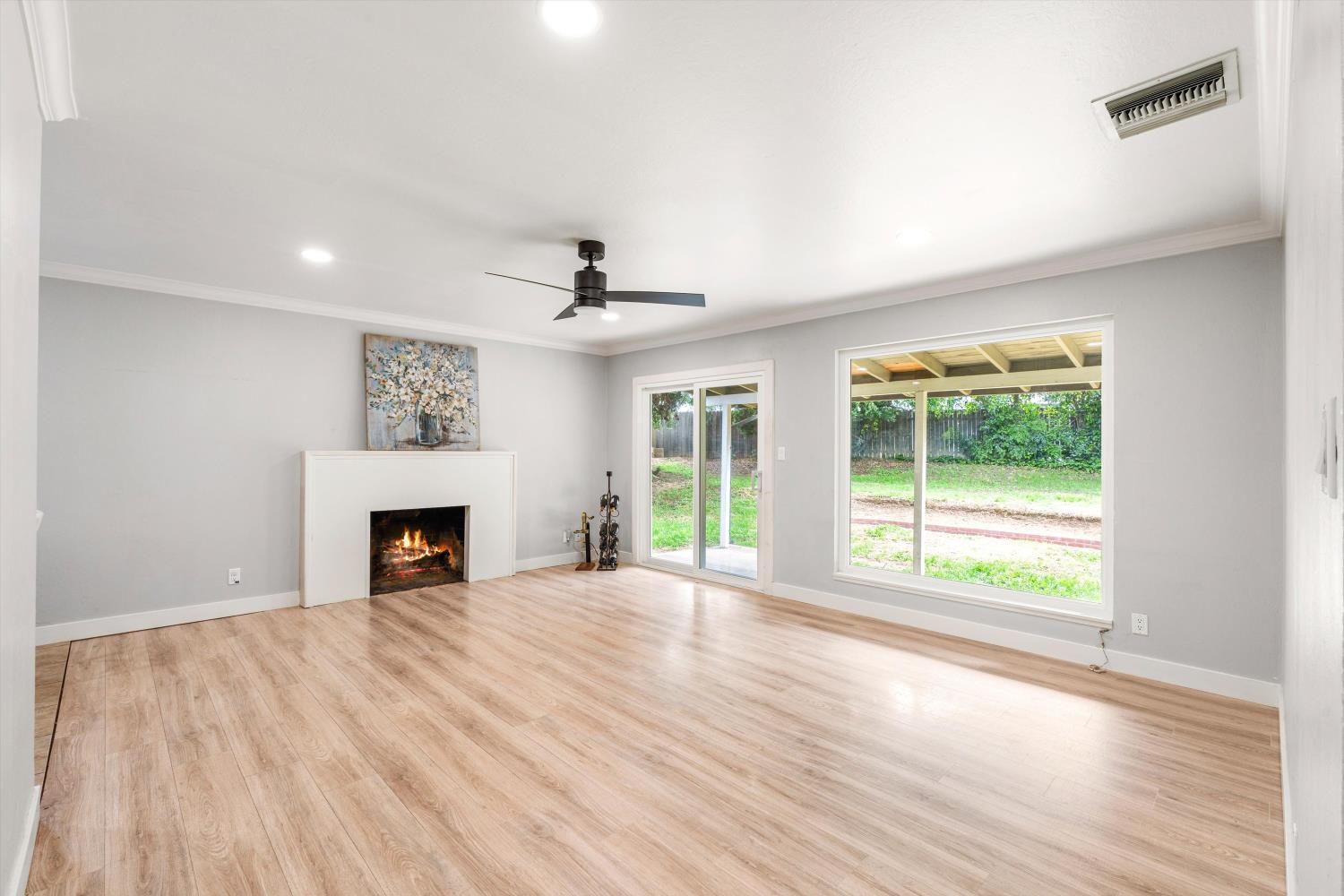 2611 Del Rey Court Rancho Cordova, CA 95670 - Photo 3 of 19