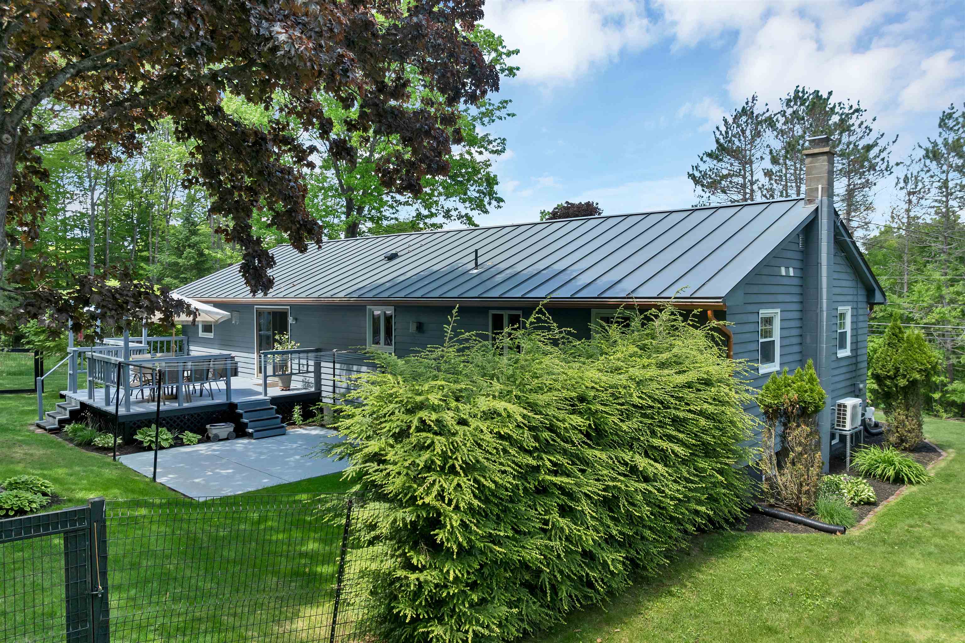 121 Terrace Road Franklin, NH 03235 - Photo 8 of 46