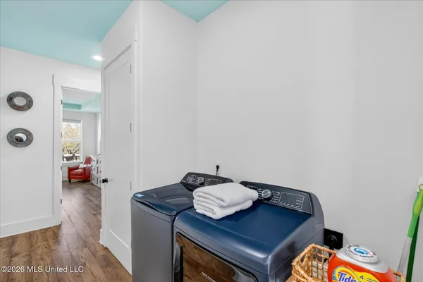 $729,000 | 218 West Avenue, Long Beach, MS 39560