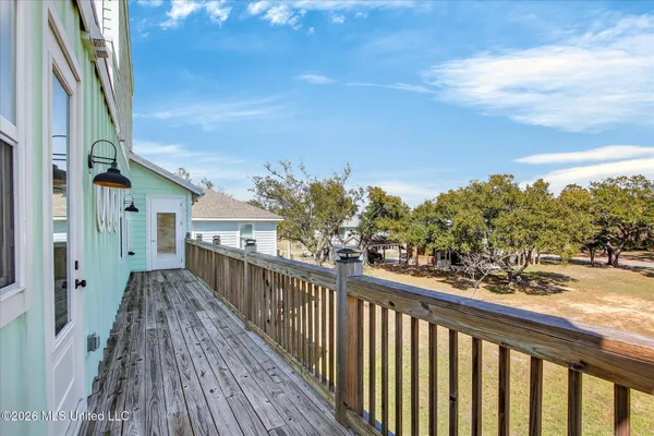 $729,000 | 218 West Avenue, Long Beach, MS 39560