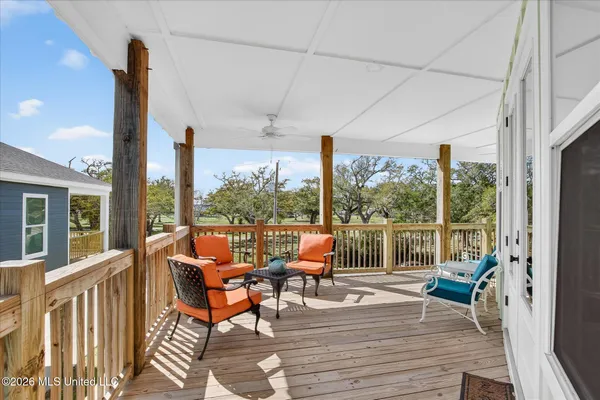 $729,000 | 218 West Avenue, Long Beach, MS 39560