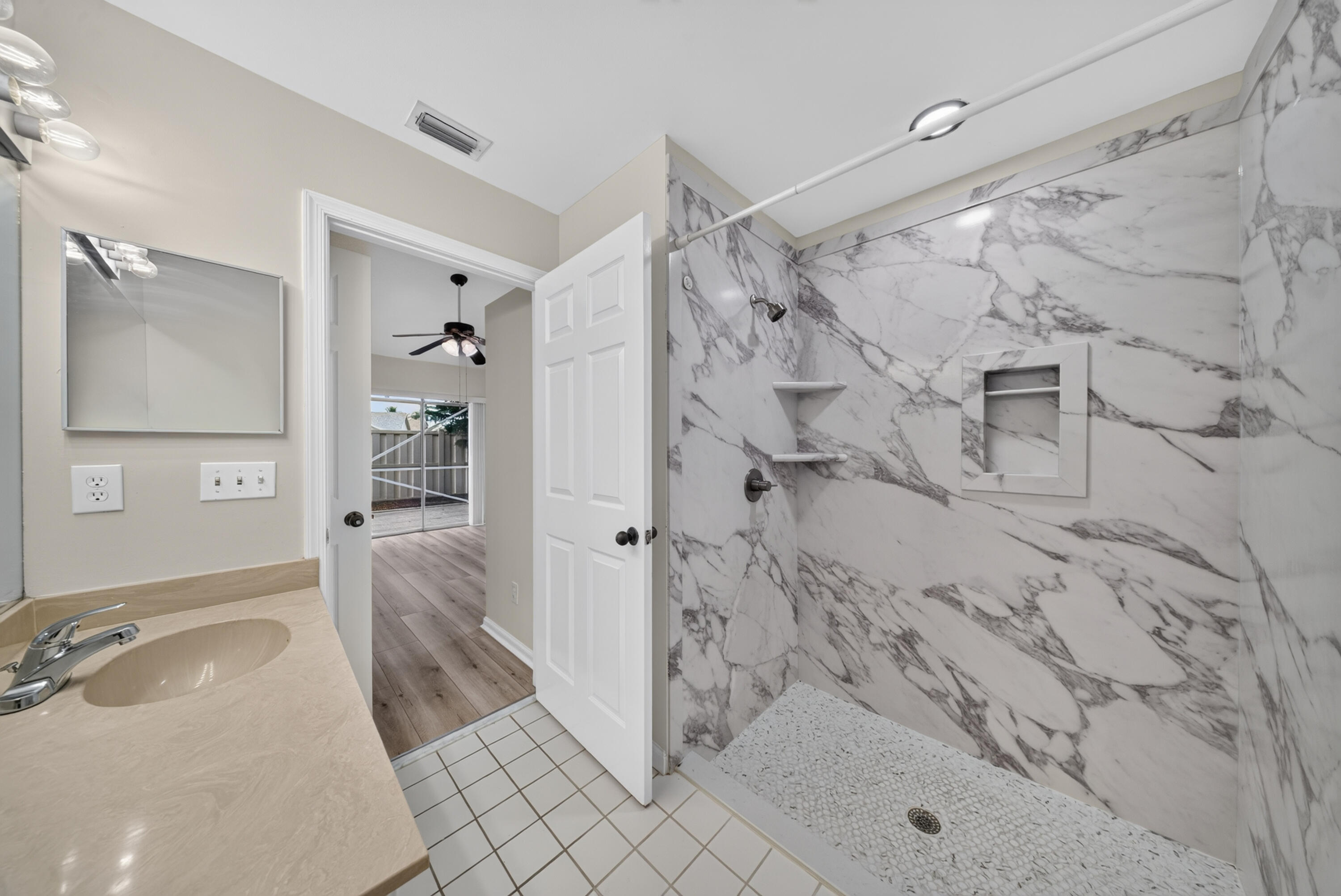119 Adobe Circle Jupiter, FL 33458 - Photo 12 of 43 DSC02897