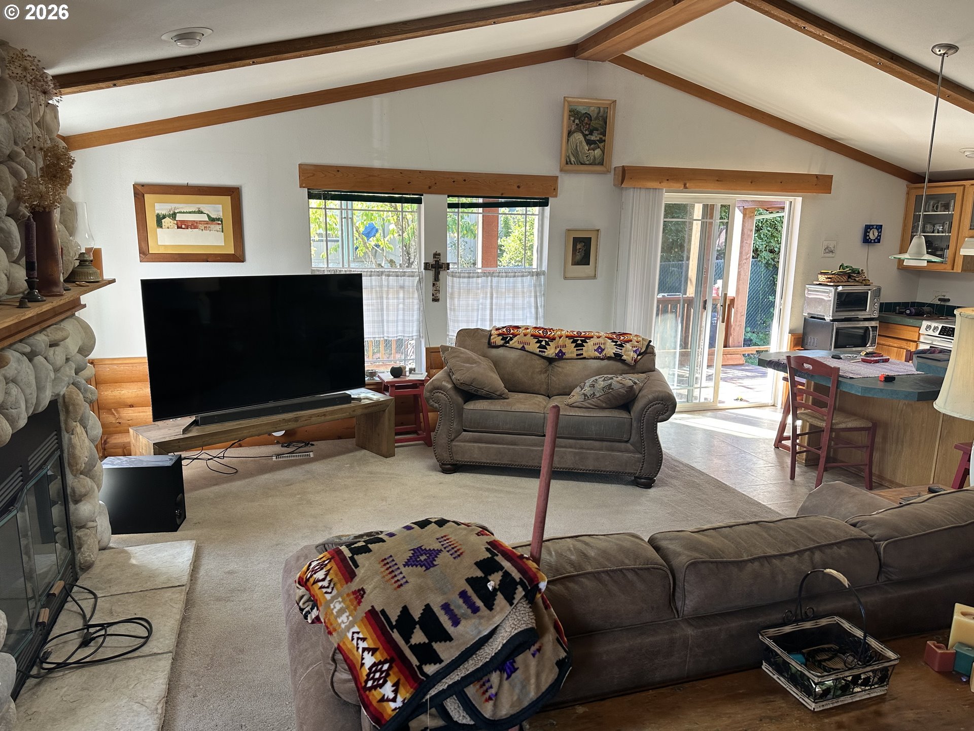 3432 Cathern Road Hood River, OR 97031 - Photo 9 of 18 Gallery Image 9