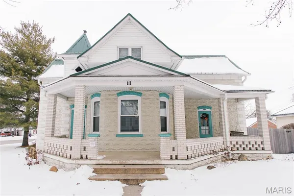 $256,500 | 111 West Madison Avenue, Owensville, MO 65066