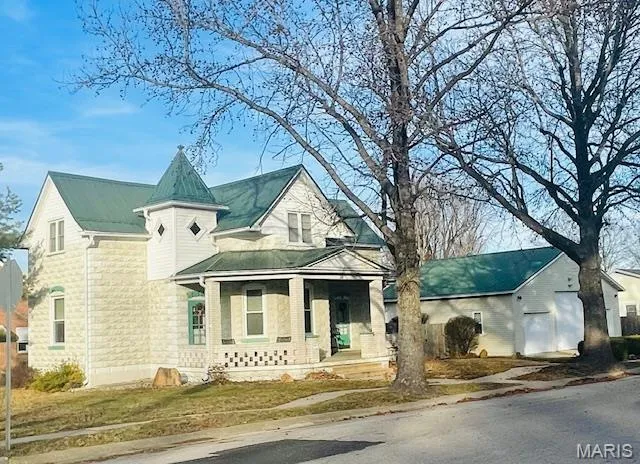 $256,500 | 111 West Madison Avenue, Owensville, MO 65066