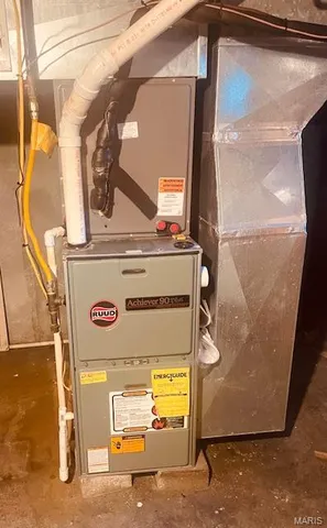 $256,500 | 111 West Madison Avenue, Owensville, MO 65066