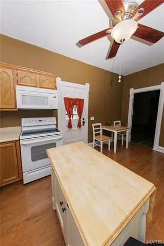 $256,500 | 111 West Madison Avenue, Owensville, MO 65066