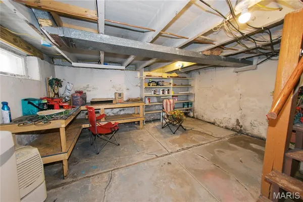 $253,000 | 111 West Madison Avenue, Owensville, MO 65066