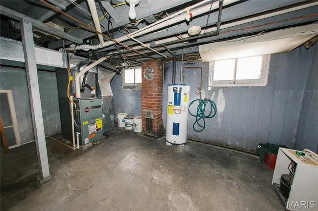 $256,500 | 111 West Madison Avenue, Owensville, MO 65066