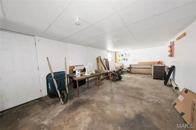 $256,500 | 111 West Madison Avenue, Owensville, MO 65066