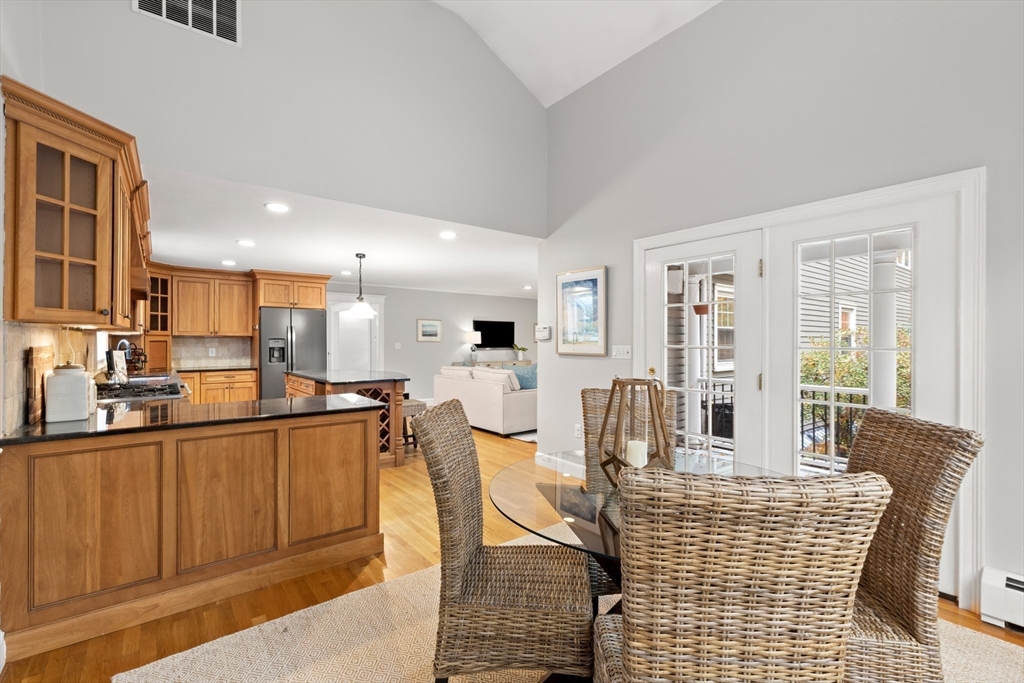 17 Topsfield Road Wenham, MA 01984 - Photo 4 of 34