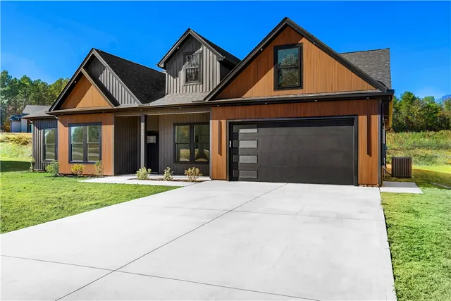 $452,900 | 2925 Old Greenville Highway, Central, SC 29630