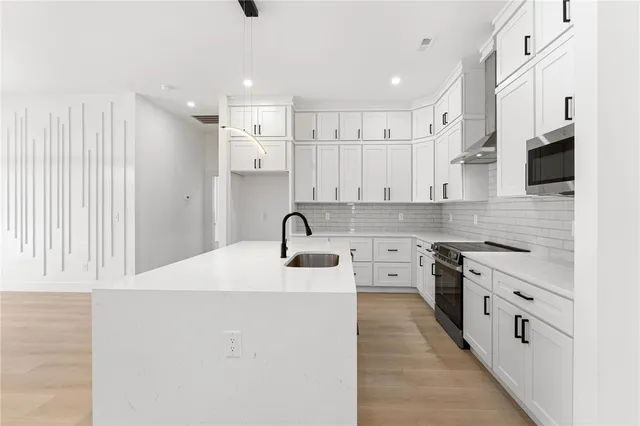 $452,900 | 2925 Old Greenville Highway, Central, SC 29630