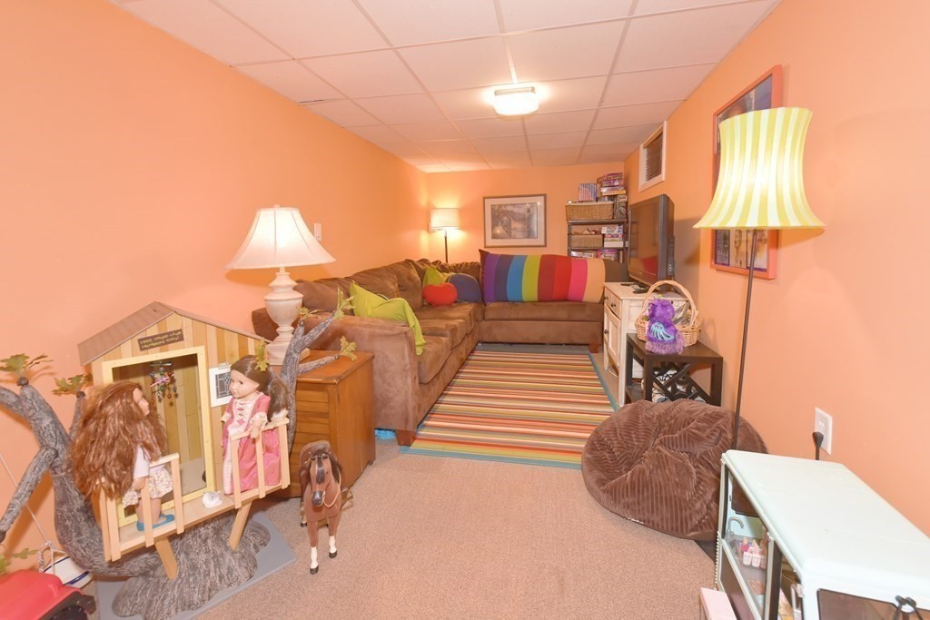 10 Elizabeth Road Milford, MA 01757 - Photo 38 of 42 Gallery Image 38