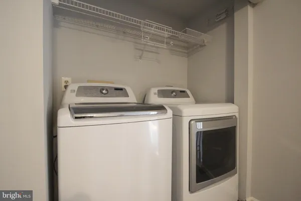 $2,950 | 46598 Drysdale Terrace, Unit 303, Sterling, VA 20165