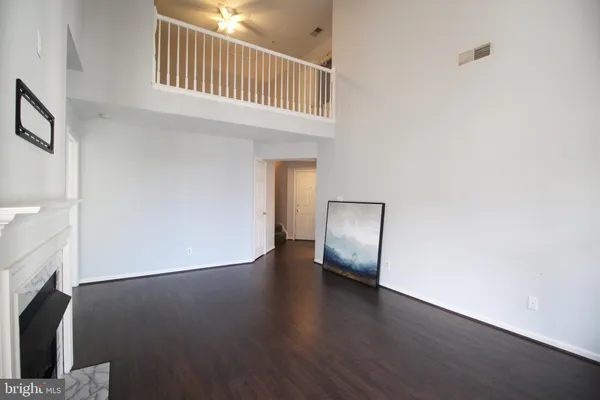 $2,950 | 46598 Drysdale Terrace, Unit 303, Sterling, VA 20165