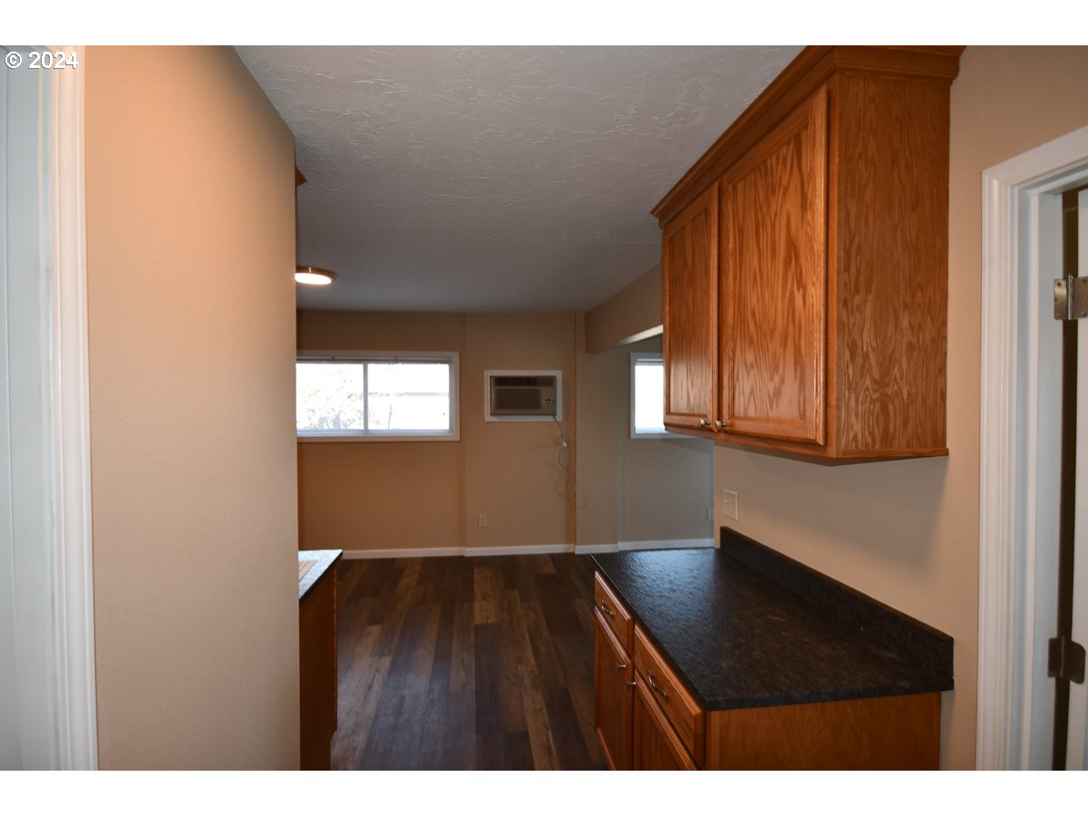 4675 Cherry Heights Road The Dalles, OR 97058 - Photo 9 of 24 Gallery Image 9