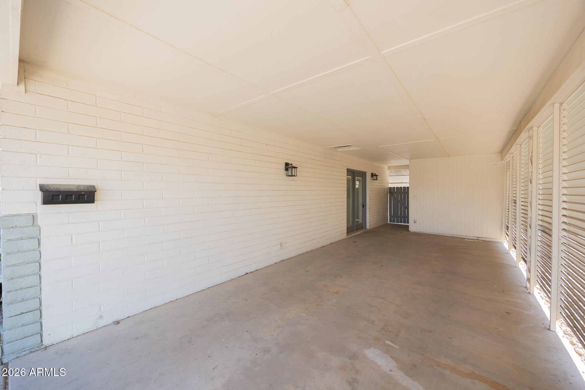 617 East Brown Road Mesa, AZ 85203 - Photo 3 of 25