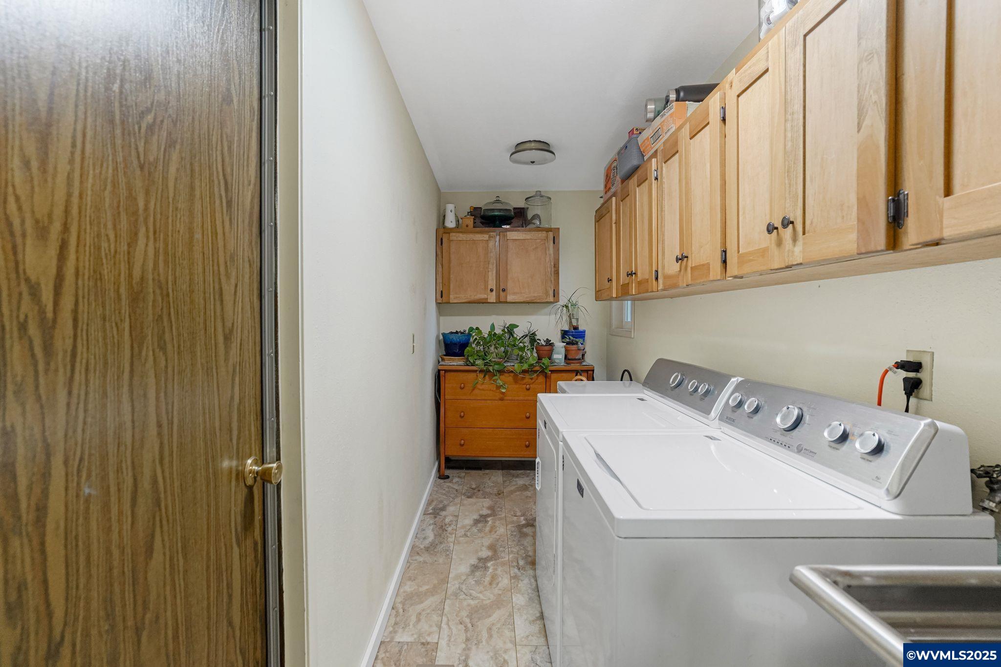 825 Southwest Walnut Street Albany, OR 97321 - Photo 18 of 37
