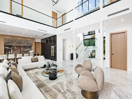 $10,200,000 | 111 Fiesta Way, Fort Lauderdale, FL 33301