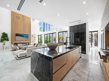 $10,200,000 | 111 Fiesta Way, Fort Lauderdale, FL 33301