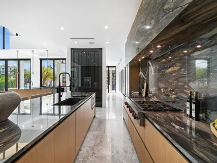 $10,200,000 | 111 Fiesta Way, Fort Lauderdale, FL 33301